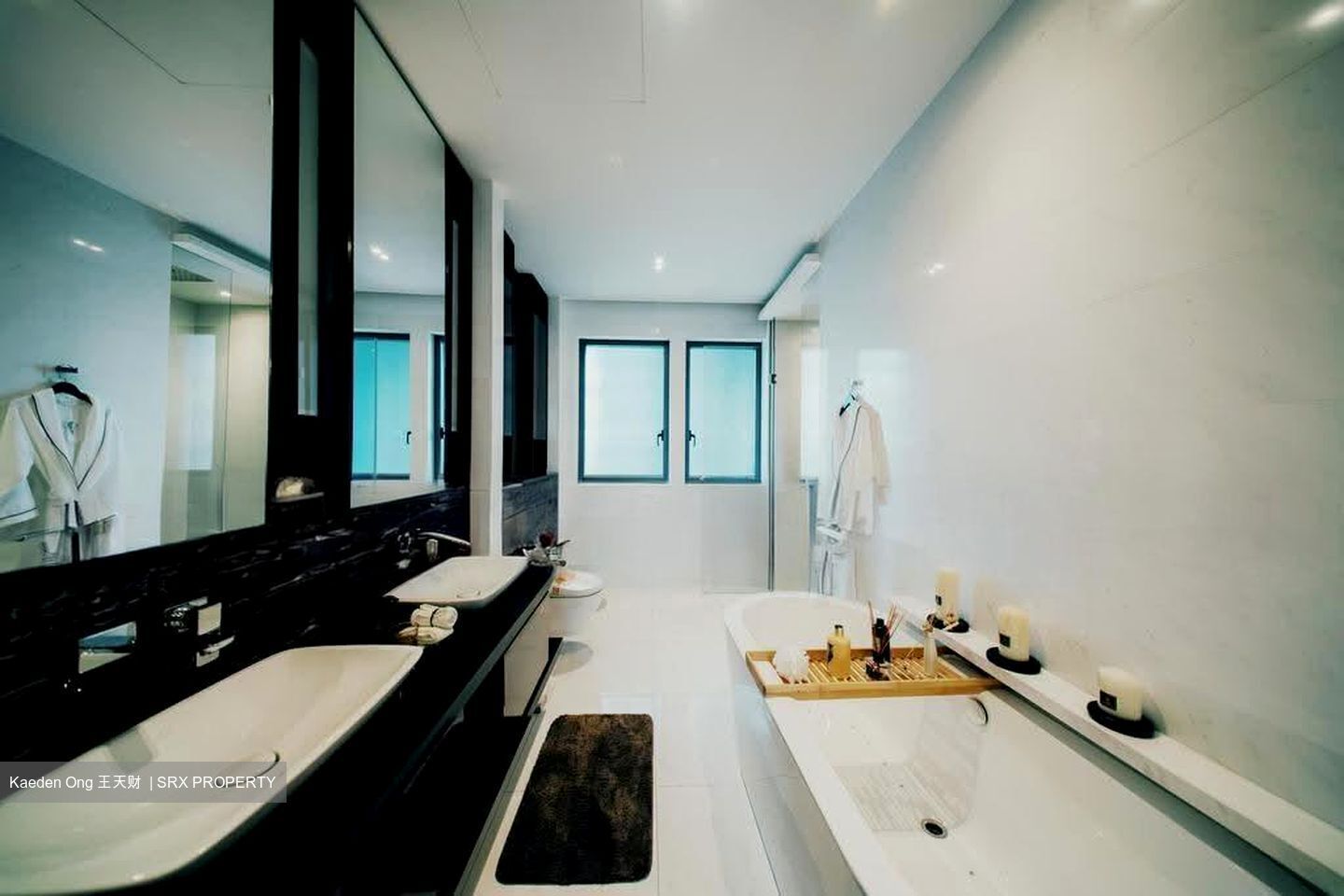 Marina One Residences (D1), Apartment #613030171